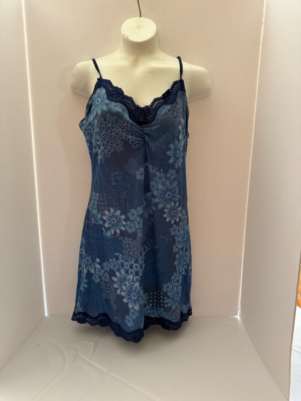 Vintage Victoria's Secret floral print patchwork lace trim mesh camisole sli.